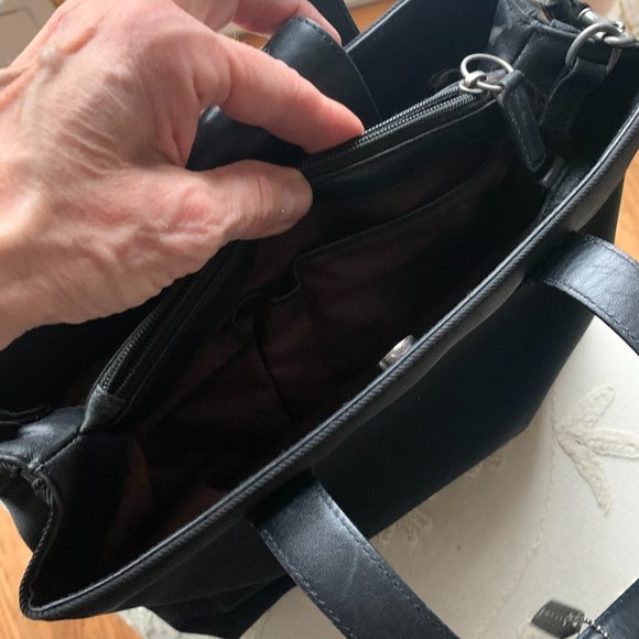 Coach black purse - Picture 3 of 5